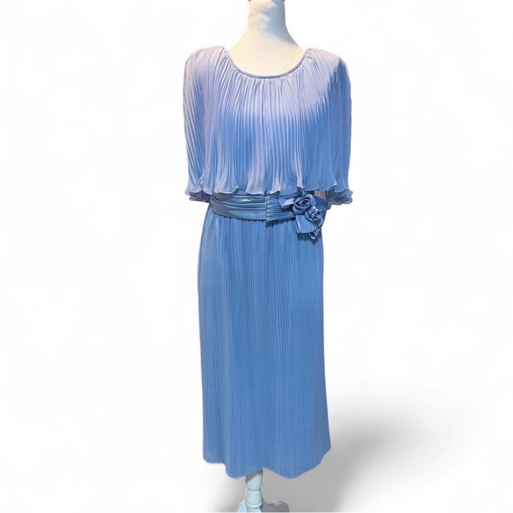 Miss Elliette California Vintage Powder Blue Pleated Dress Medium   P-P19”L-46”